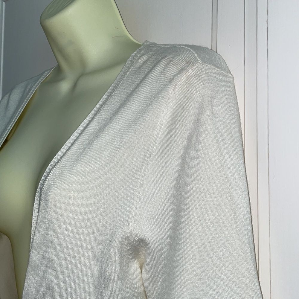NWT Christina Petite ivory/cream rayon/nylon‎ cardigan sweater/ rhinestone clasp - Picture 4 of 9